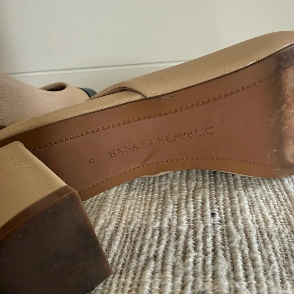 Banana Republic Tan and Black Slingback Heels - Picture 6 of 6